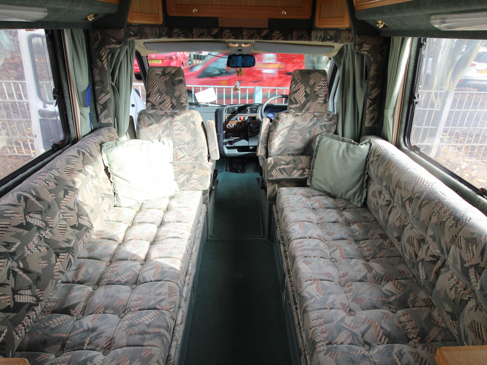 Auto-Sleeper  Executive 2002 image