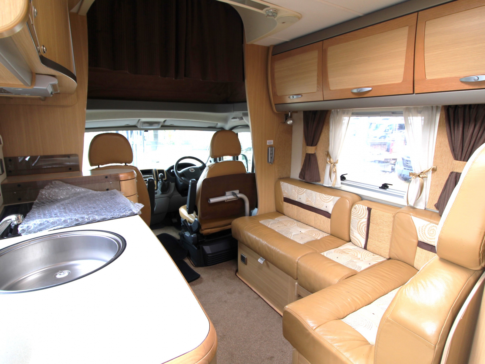 Bessacarr E795 2009 image