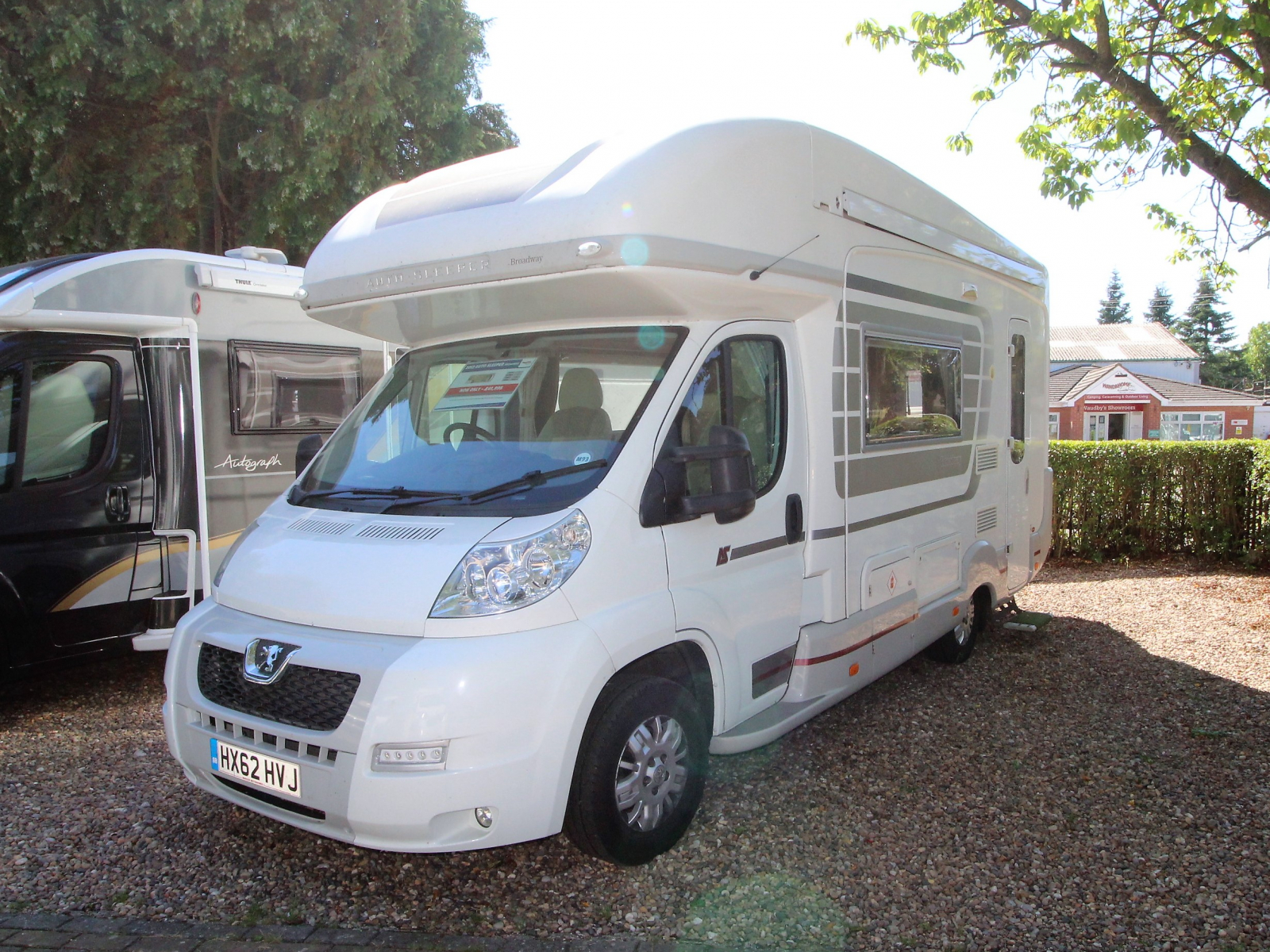 Auto-Sleeper  Broadway EK - 2012 image