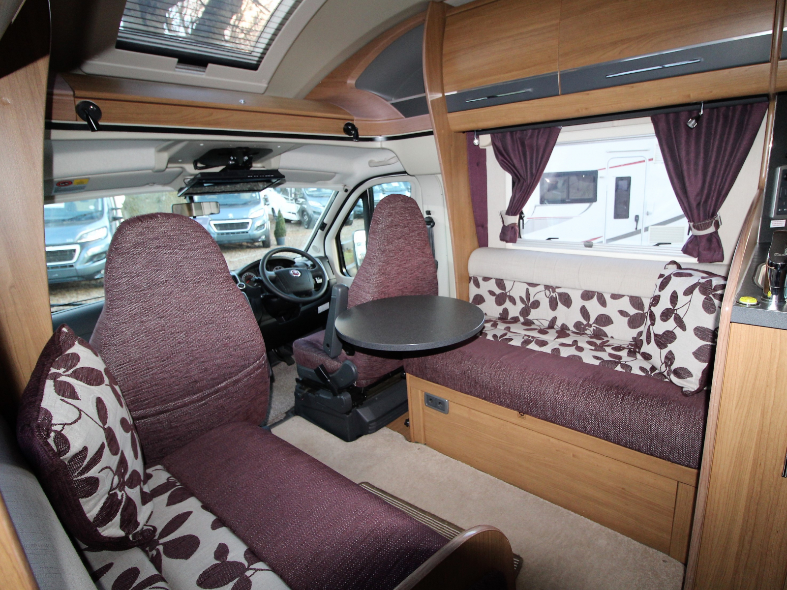 Auto-Trail Apache 632 - 2013 image