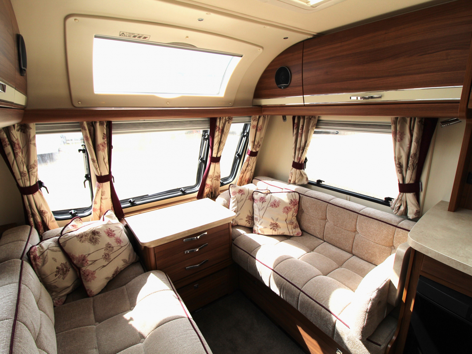 Elddis Affinity 550 - 2015 image