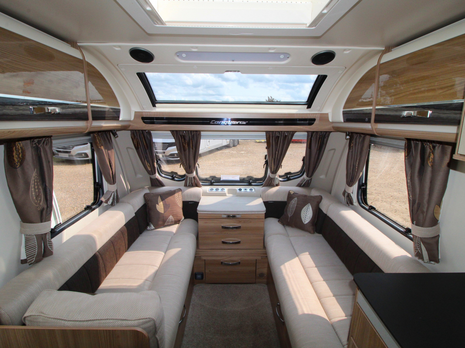 Swift Conqueror 580 - 2016 image