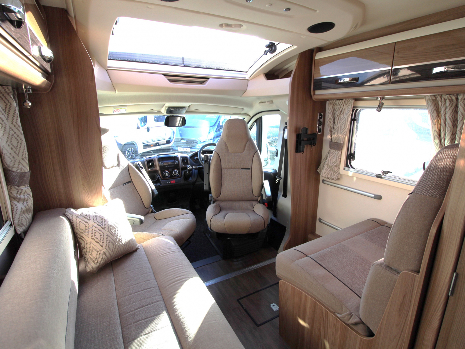 Swift Bessacarr 494 Luxe - 2018 image