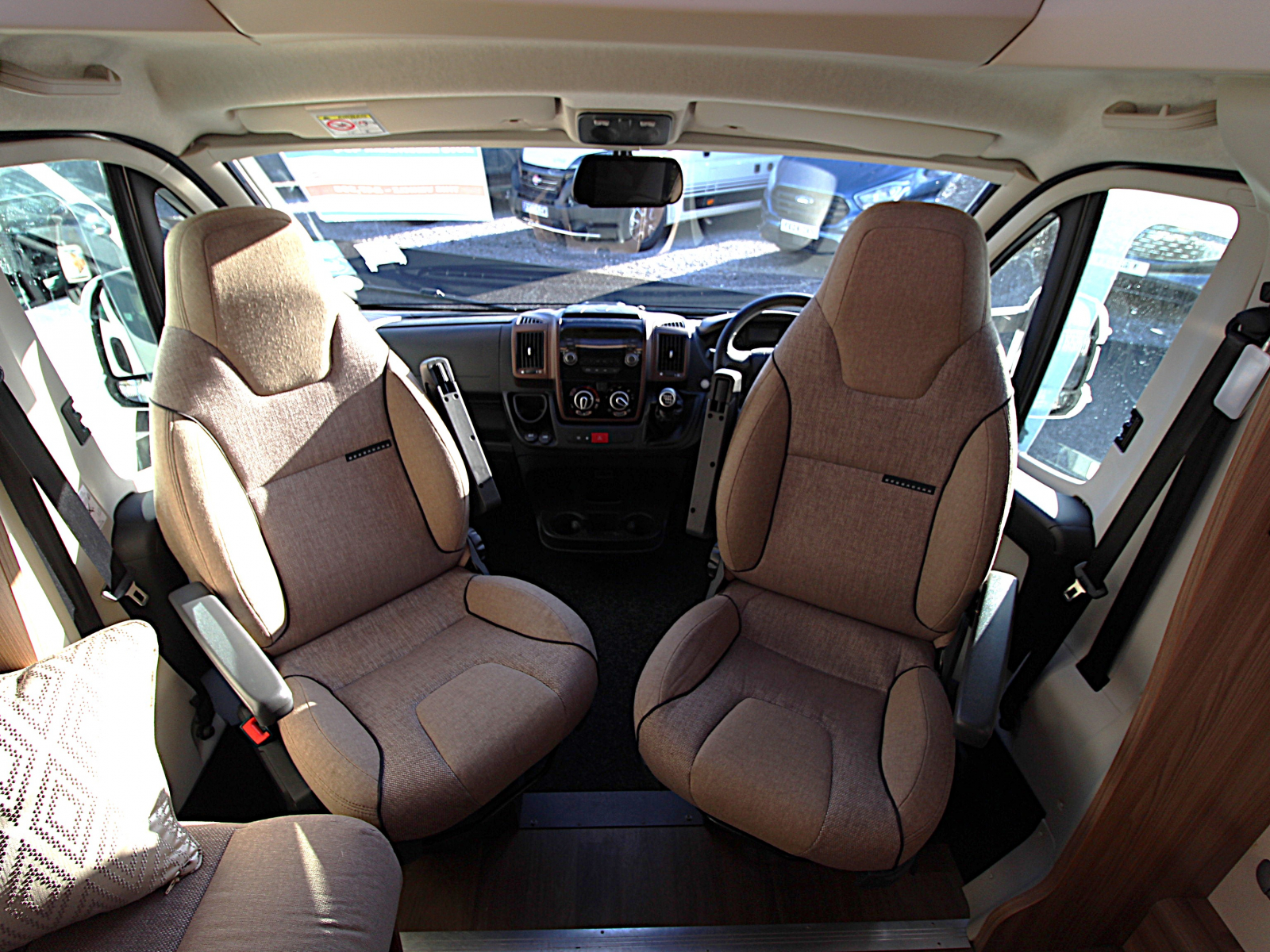 Swift Bessacarr 494 Luxe - 2018 image