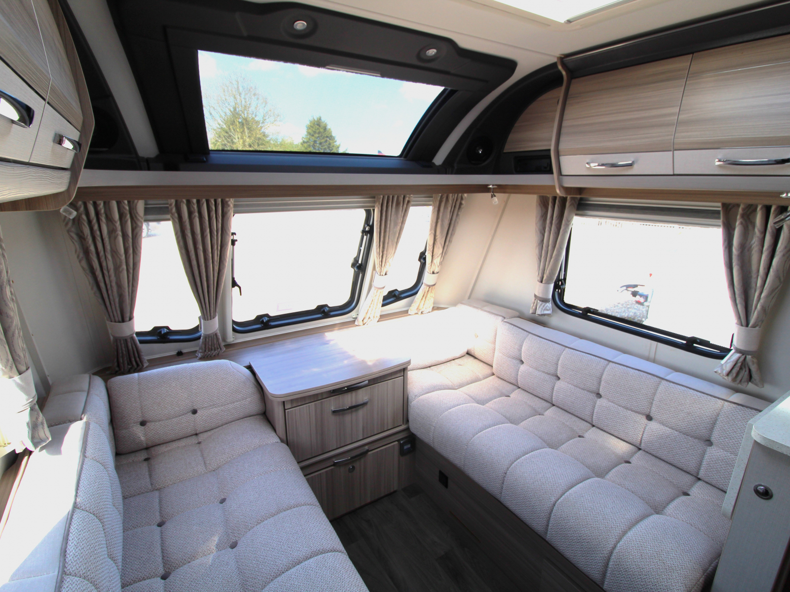 Coachman Pastiche 575 - 2019 image