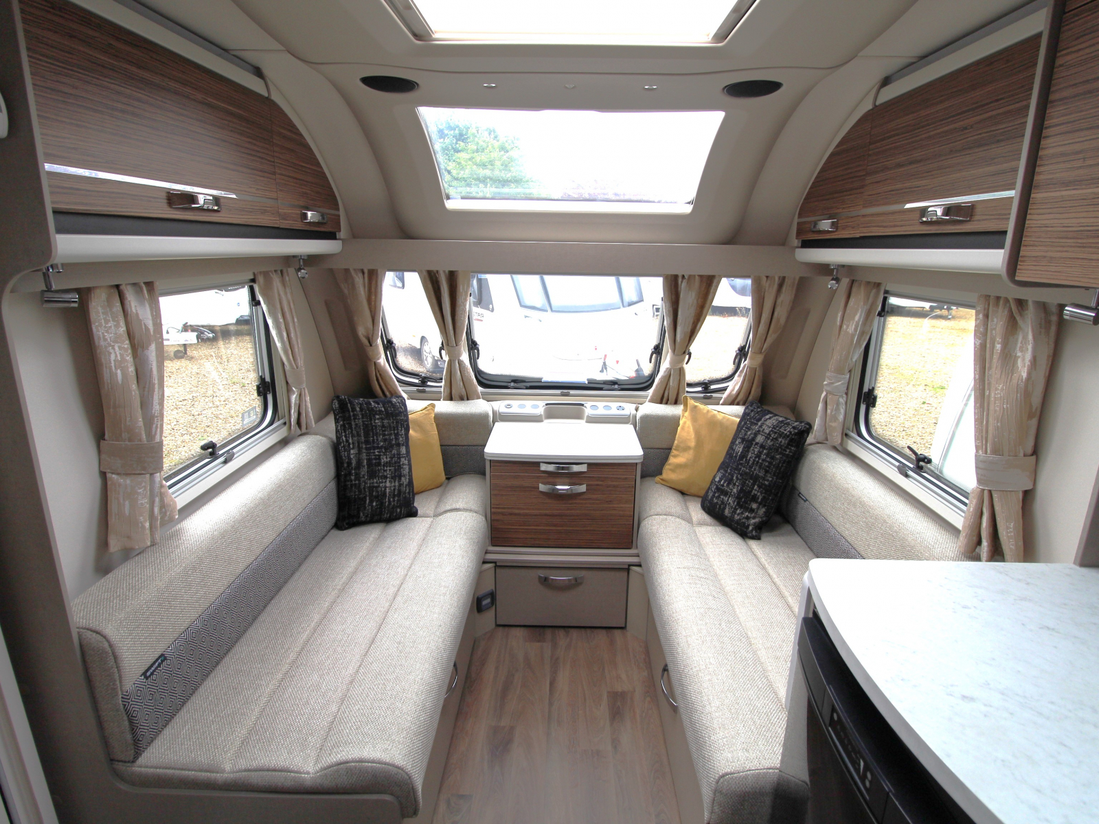 Swift Eccles 560 - 2019 image