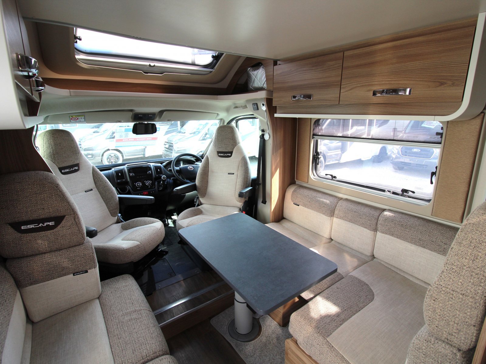 Swift Escape 674 - 2021 image