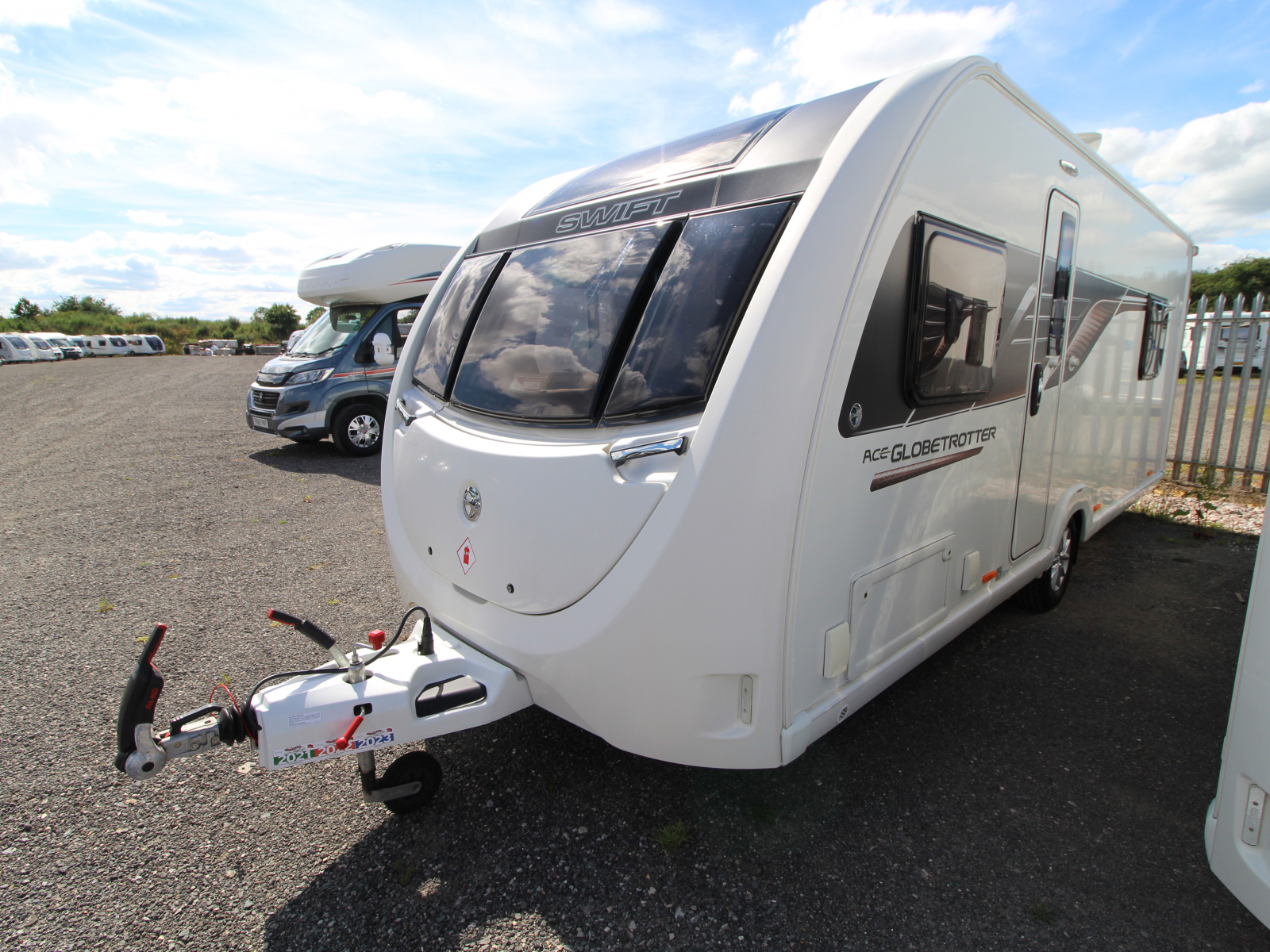 Swift Ace Globetrotter image