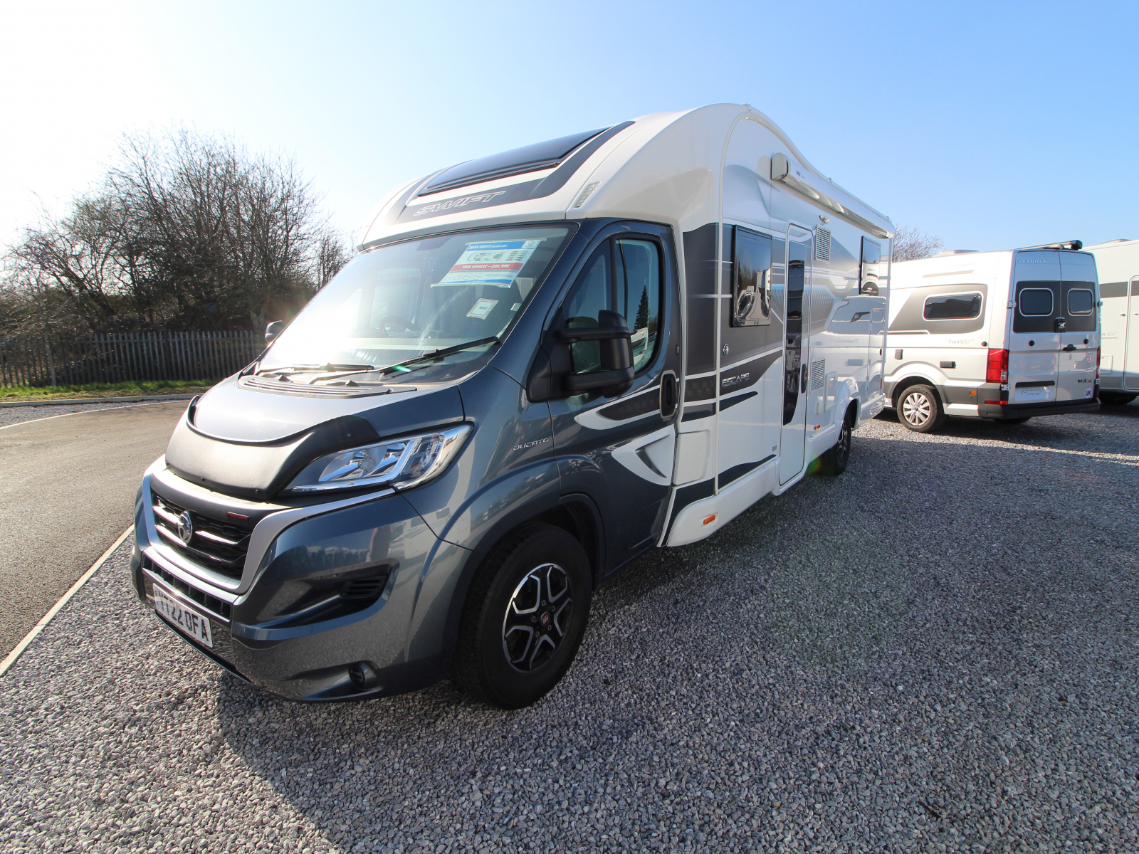 Swift Escape 694 - 2022 image