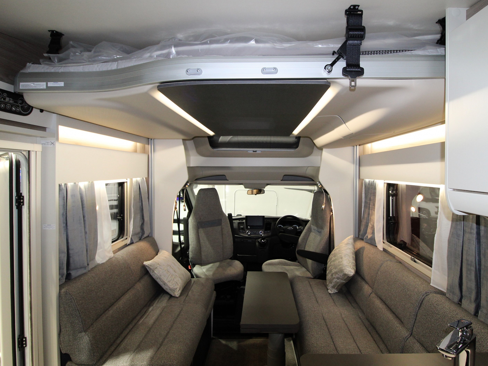 Swift Voyager 540 Auto - NEW  (54867) image
