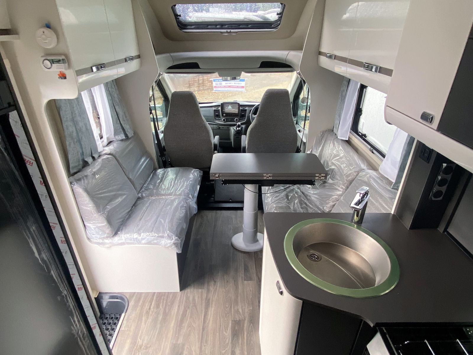 Swift Voyager 584  Manual - NEW image