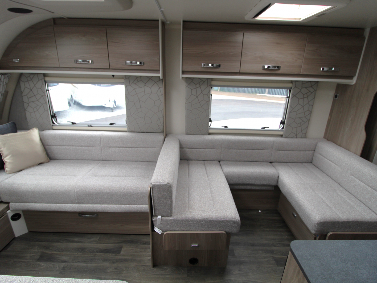 Swift Ace Award Superstar - 2024 image