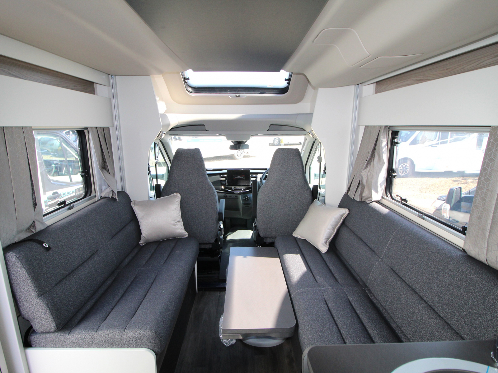 Swift Voyager 505 - (60413) image