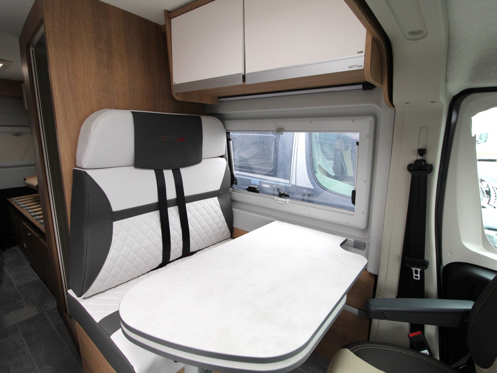 Giottiline  Giottivan 64G (FIAT) Premier Edition Auto - Expedition Grey 2026 image