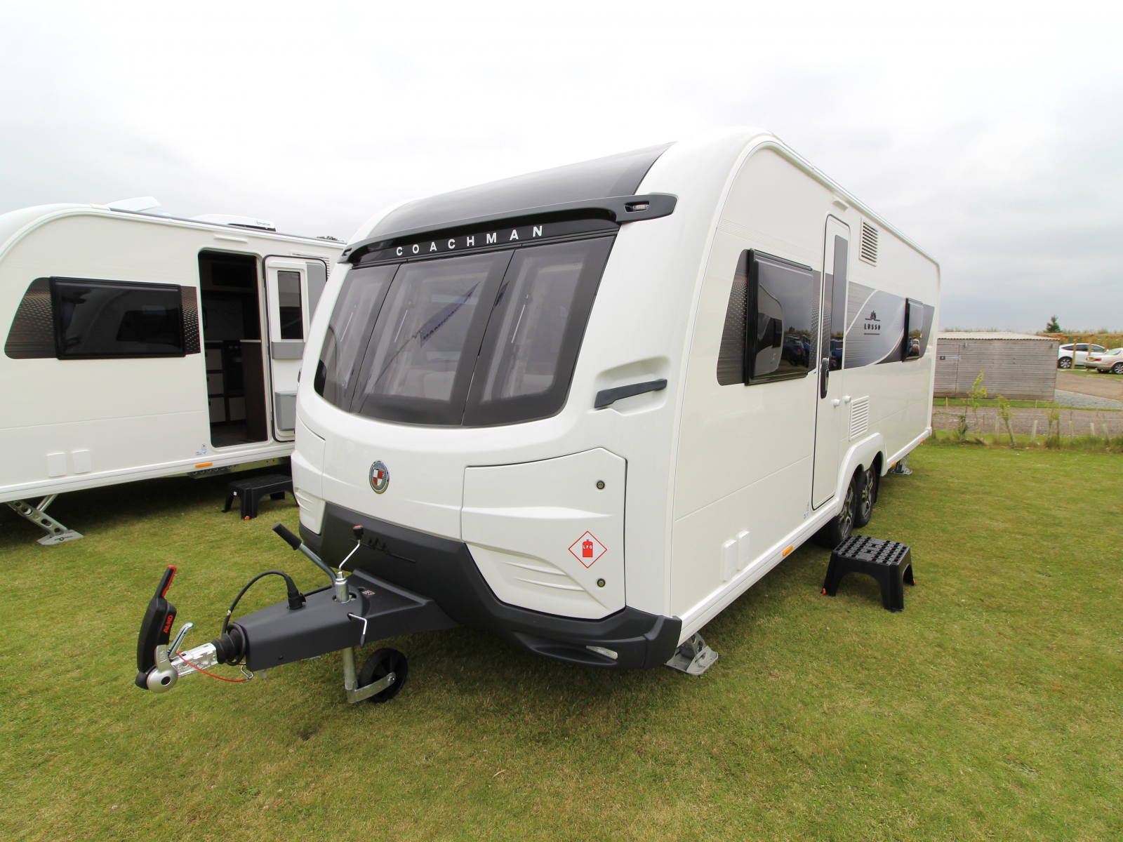 Coachman LUSSO II - 2027 image