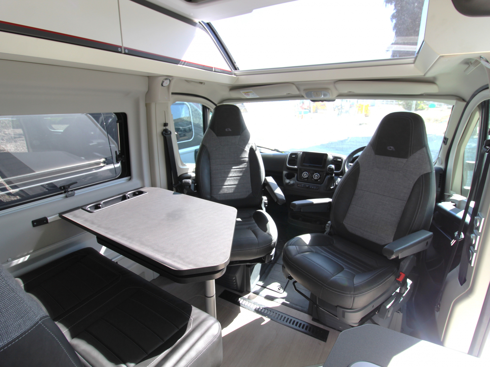 Adria Twin Sports 640 SGX - 2025 image