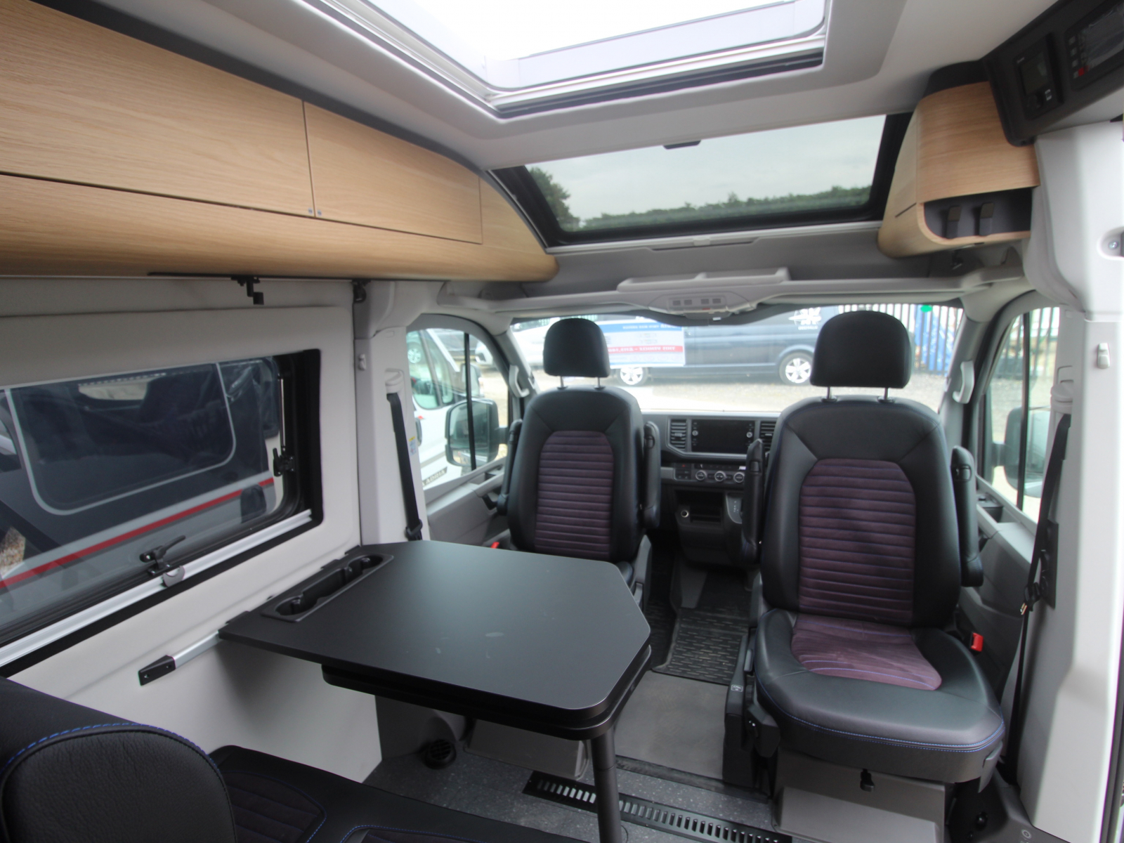 Adria Twin Max 680 SGX  - 2024 image