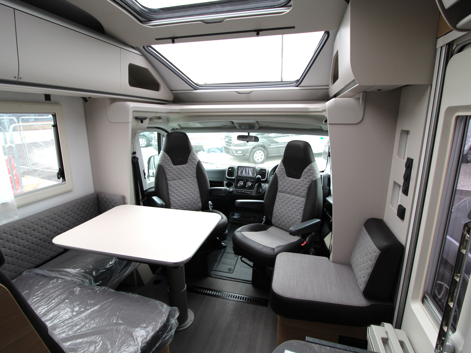 Adria Coral Axess 600 SL image