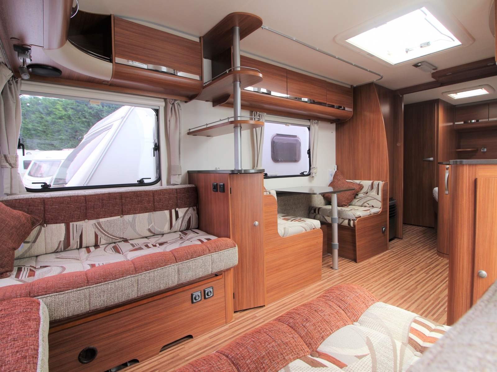 Adria Rhine 612 DT 2013 image