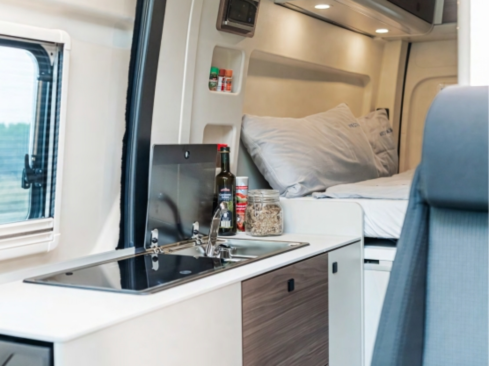 Westfalia Sven Hedin Classic Auto - Ascot Grey 2026 image