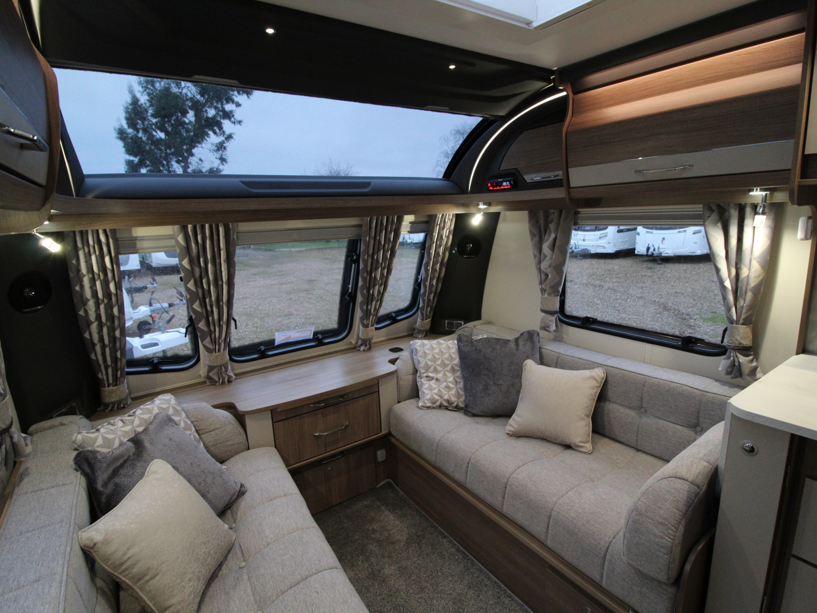 Coachman VIP 575 - 2022 image