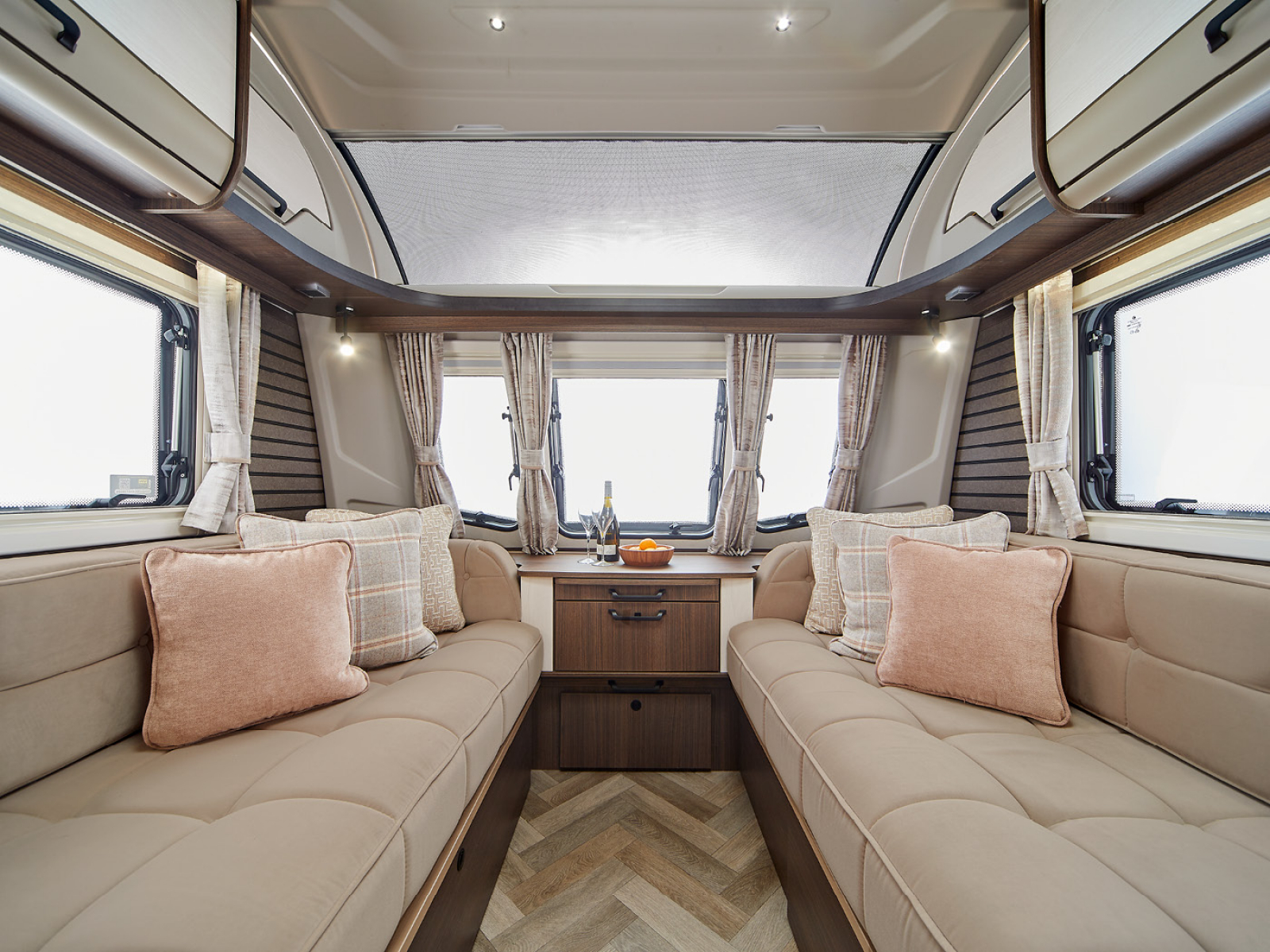 Coachman VIP 575 - 2027 image