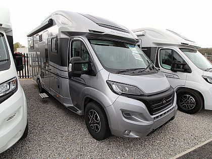 Adria Matrix Supreme 670 DL (62658) Image