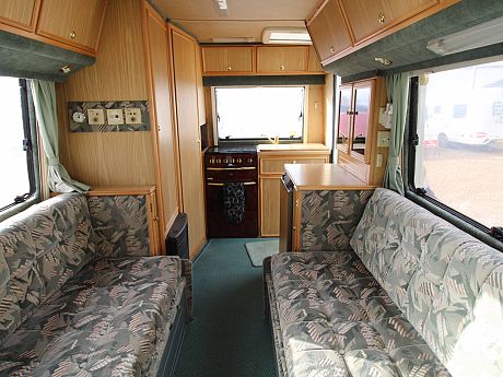 Auto-Sleeper  Executive 2002 image