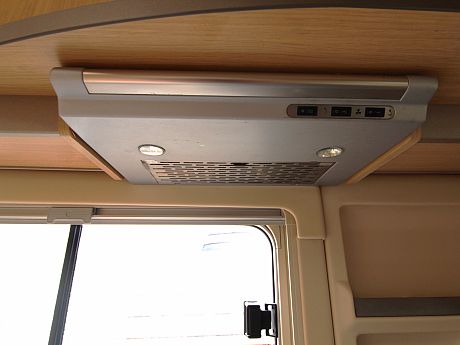 Bessacarr E795 2009 image