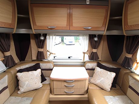 Bessacarr E795 2009 image