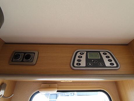 Bessacarr E795 2009 image