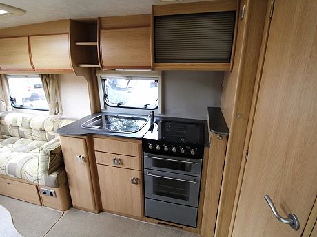 Coachman Amara 450/2 - 2009 image