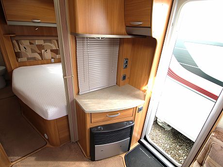 Swift Cardinal 550 - 2010 image