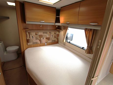 Swift Cardinal 550 - 2010 image