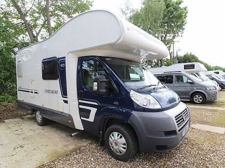 Swift Escape 624 2011 image