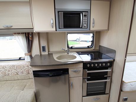 Swift Sterling Eccles Solitaire 2011 image