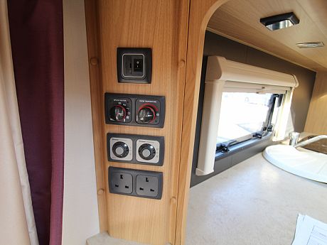 Elddis Rambler 13/2 image