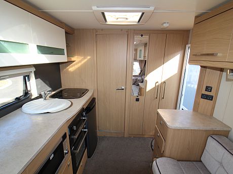 Elddis Rambler 13/2 image