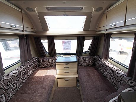 Swift Sterling Eccles Sport 585 2012 image