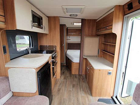 Swift Corniche 16/4 - 2014 image