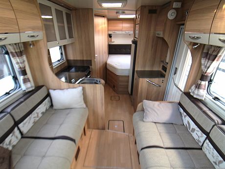 Bailey Autograph Approach 740 - 2015 image