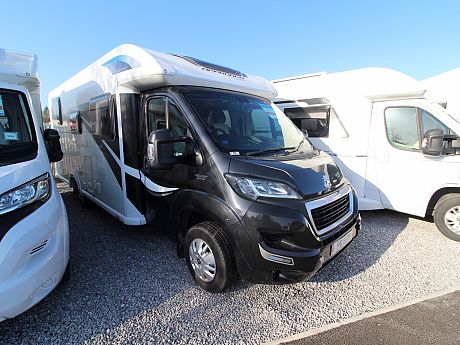 Bailey Autograph Approach 740 - 2015 image