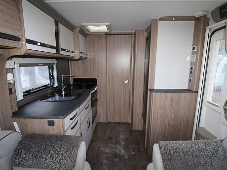 Coachman Laser 650/4  2015 image