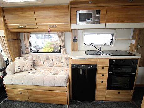 Elddis Majestic 155 - 2015 image