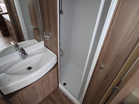 Swift Corniche 15/2 - 2015 image