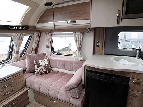 Swift Corniche 19/4 2015 image