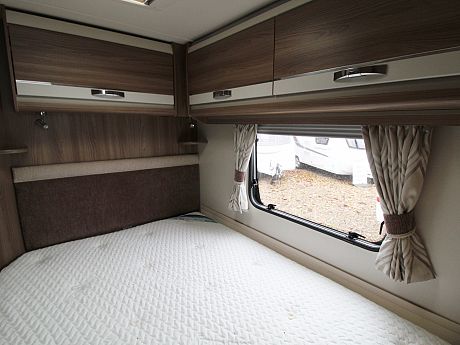 Swift Corniche 19/4 2015 image