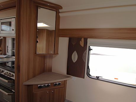Swift Conqueror 580 - 2016 image