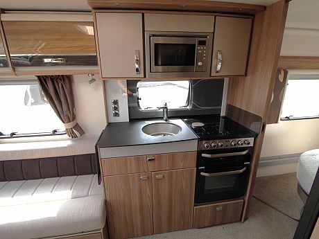 Swift Conqueror 580 - 2016 image