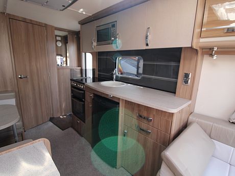 Swift Corniche 17/4 - 2016 image